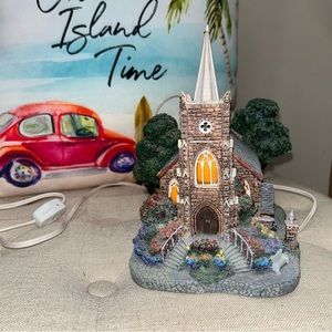 Thomas Kinkade Lamplight Hawthorne Village Windermer Church 
Excellent Condition